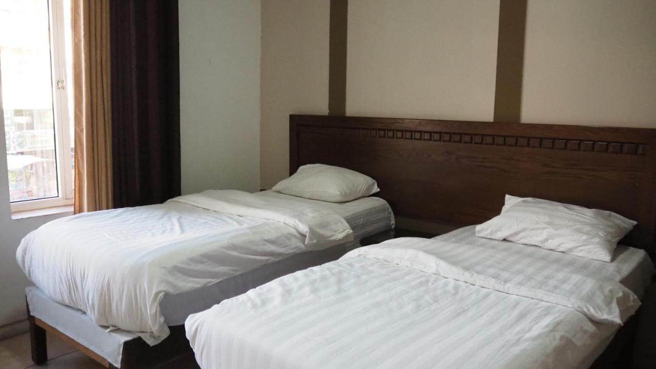 Al Fawanes Hotel Apartments อัมมาน ภายนอก รูปภาพ