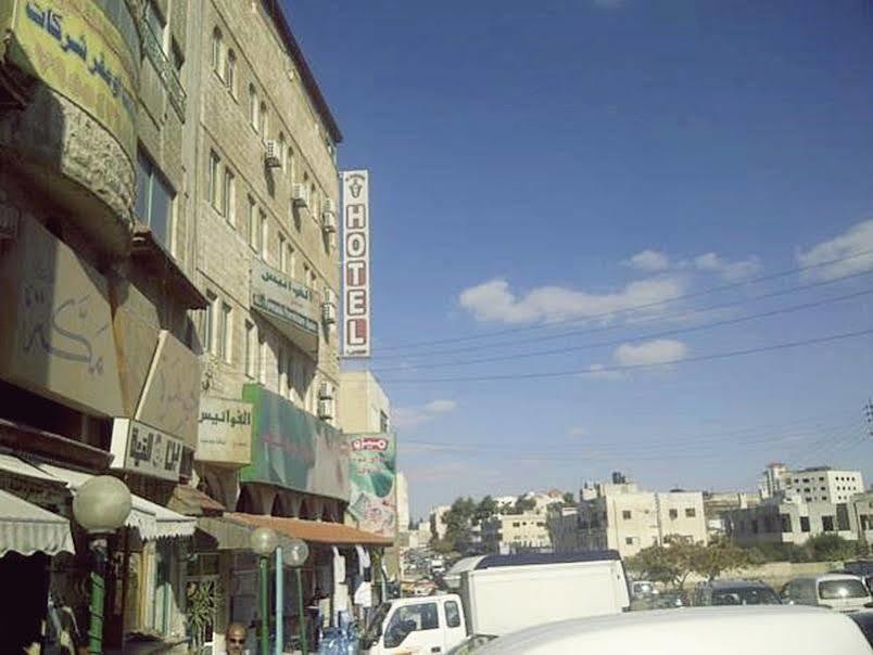 Al Fawanes Hotel Apartments Al Yadudah ภายนอก รูปภาพ